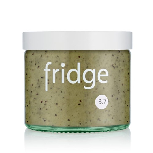 Cukrowy peeling do ciała z pestkami porzeczek fridge 3.7 sweet balckcurrant peeling 290g w szklanym słoiczku.