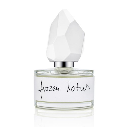 Naturalne niszowe perfumy yDe Frozen lotus 50ml w szklanej butelce z rzeźbionym korkiem