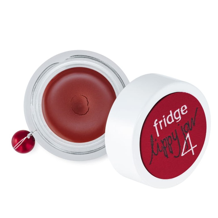 Słoiczek naturalnej kremowej pomadki do ust i policzków fridge Lippy jar - 4 ruby dusk, pokazujący nasycony, piękny odcień przygaszonej czerwieni